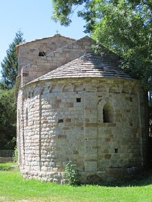 Absis de l'església de Sant Martí de Surroca