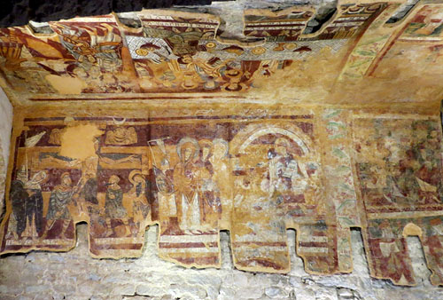 Nau-ep&iacute;stola. D'esquerra a dreta: Crucifixi&oacute;, soldat i la Mare de D&eacute;u - Ressurrecci&oacute; i Santes Dones - Sepulcre