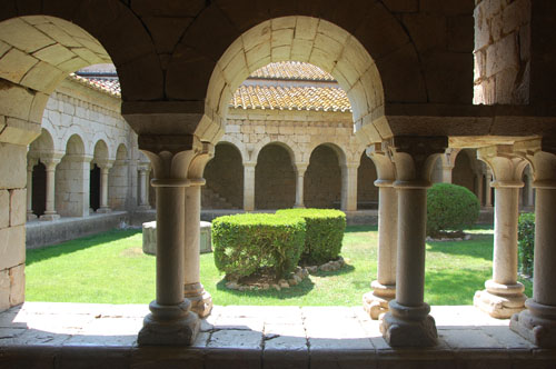 Claustre de Santa Maria de Vilabertran