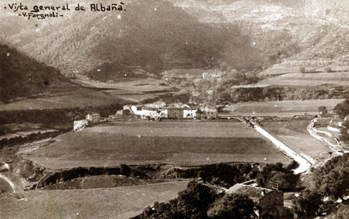 Vista general d'Albanyà. 1911