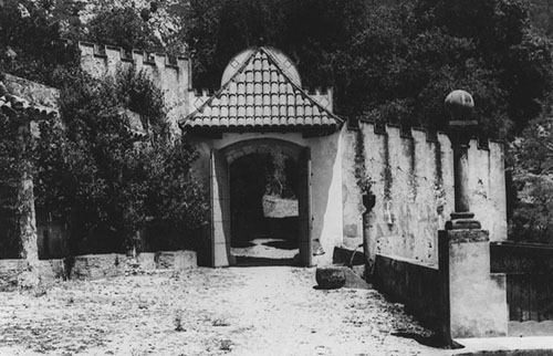 Entrada a Can Noguer de Seguer&oacute;. Ca. 1936