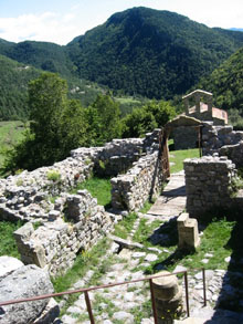 Restes del castell de Mataplana
