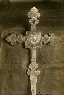 Revers de la Vera Creu de Santa Pau. 1916